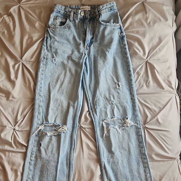 Distressed Light Blue Jeans - Picture 1 of 5